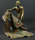 Bronzen beeld Vienna Bronze naar Bergman tapijtverkoper, Ophalen of Verzenden, Brons