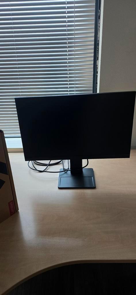 ThinkVision E24-28 Monitor - Wegens Verhuizing, Computers en Software, Monitoren, Gebruikt, 60 Hz of minder, HDMI, VGA, IPS, Full HD