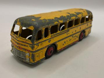 Dinky Toys 282 Duple Roadmaster geel -GOED- M33 beschikbaar voor biedingen