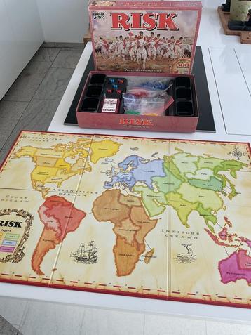 Risk met echte legers in zeer goede en mooie staat  beschikbaar voor biedingen