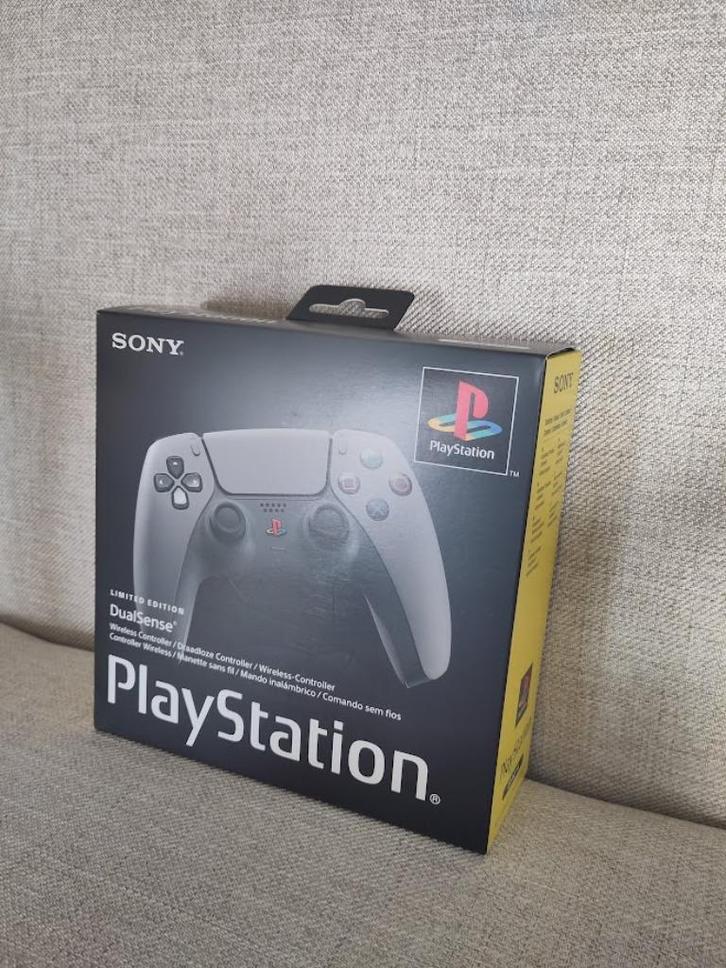 Playstation DualSense 30th Anniversary Controller - Sealed!, Spelcomputers en Games, Spelcomputers | Sony PlayStation Consoles | Accessoires