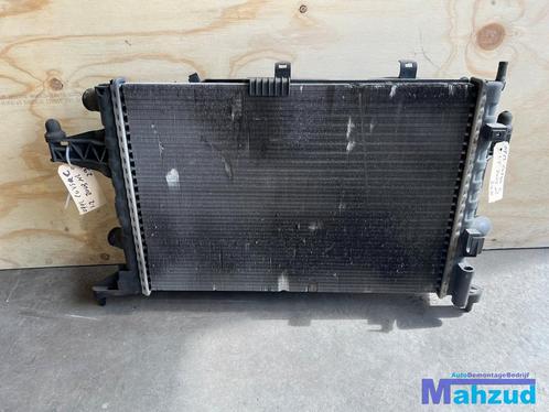 OPEL CORSA C 1.2 Radiateur koelvin 2000-2006, Auto-onderdelen, Motor en Toebehoren, Opel, Gebruikt, Ophalen of Verzenden