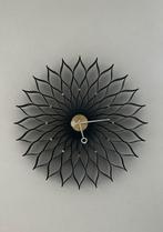 Vitra Sunflower Clock zwarte klok Ø75 cm, Huis en Inrichting, Woonaccessoires | Klokken, Ophalen, Zo goed als nieuw