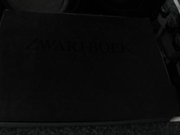 Zwartboek box Limited Edition. dubbel-DVD + CD + Boek. beschikbaar voor biedingen