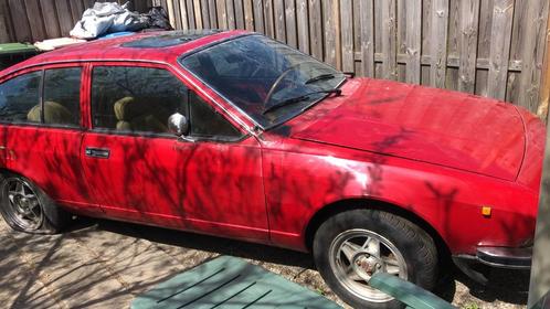 Alfa Romeo Alfetta 1.6 GT 1976 Rood GTV. 916 sprint veloce, Auto's, Alfa Romeo, Particulier, Benzine, Hatchback, Handgeschakeld