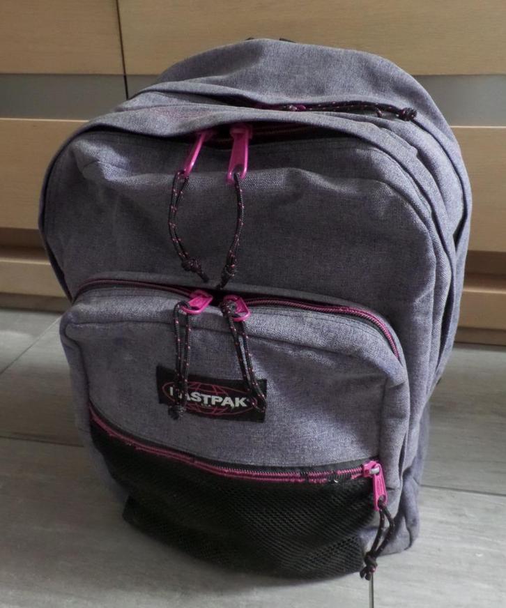 Eastpak Rugtas middelmaat, Sieraden, Tassen en Uiterlijk, Tassen | Rugtassen, Zo goed als nieuw, Eastpak, 25 tot 40 cm, 30 tot 45 cm
