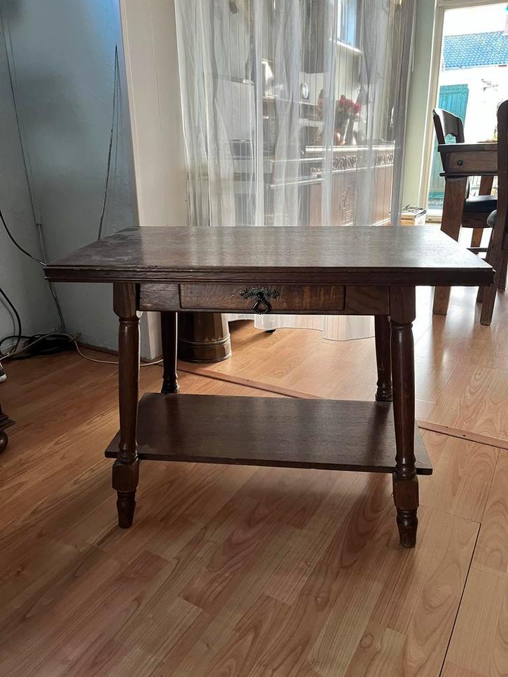 Antieke houten bijzettafel met lade, Antiek en Kunst, Antiek | Meubels | Tafels, Ophalen of Verzenden