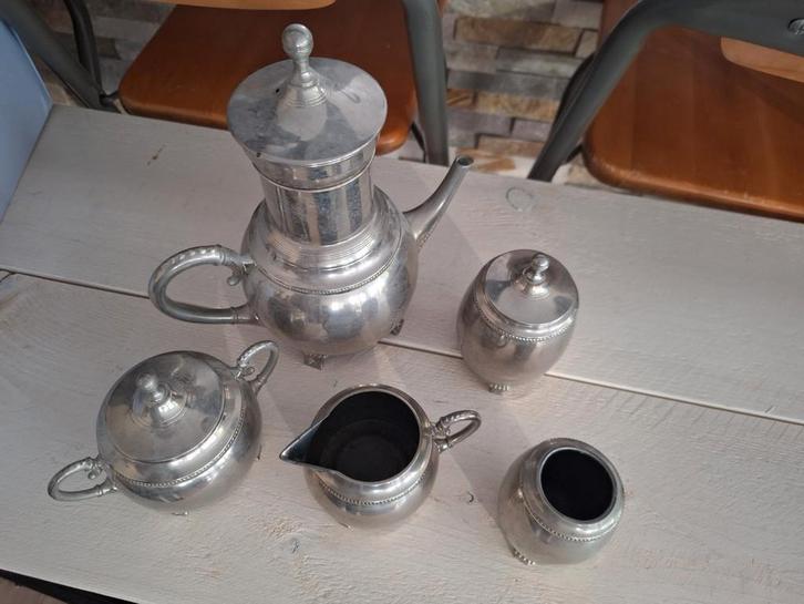 Daalderop complete theeset vernikkeld metaal uit 1929, Antiek en Kunst, Antiek | Servies compleet, Ophalen of Verzenden