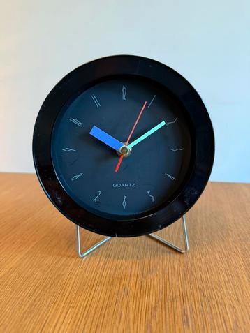 Vintage Memphis Milano stijl klok - postmodern 80s design beschikbaar voor biedingen