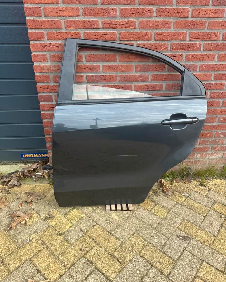 MOET WEG IVM RUIMTEGEBREK Kia Rio Portier, Deur Links Achter, Auto-onderdelen, Carrosserie en Plaatwerk, Deur, Kia, Achter, Gebruikt