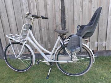 Dames fiets Cortina U4 transport met Bobike zitje beschikbaar voor biedingen