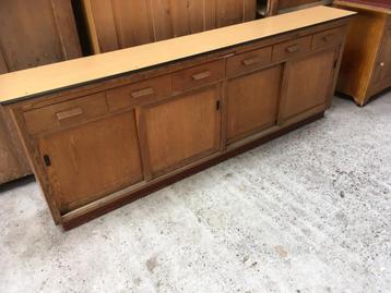 Mid- century dressoir met 4 schuifdeuren. beschikbaar voor biedingen