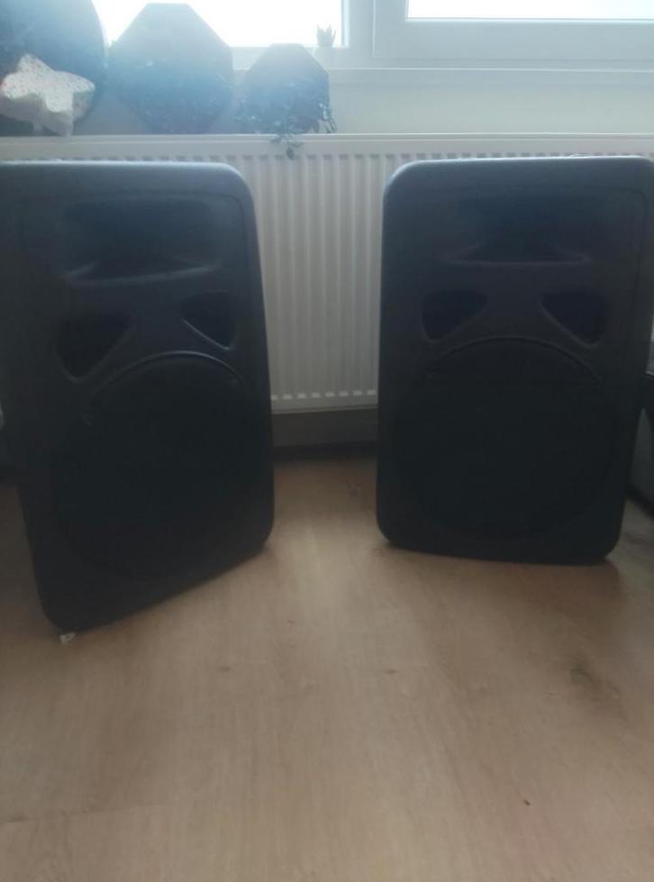 Skytec 350 watt luidsprekers, Audio, Tv en Foto, Versterkers en Receivers, Gebruikt, Overige merken, Ophalen