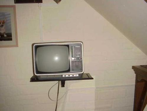 Draagbare zwart/wit tv met afstandsbediening: Aristona 7122., Audio, Tv en Foto, Televisies, Gebruikt, Minder dan 40 cm, Aristona