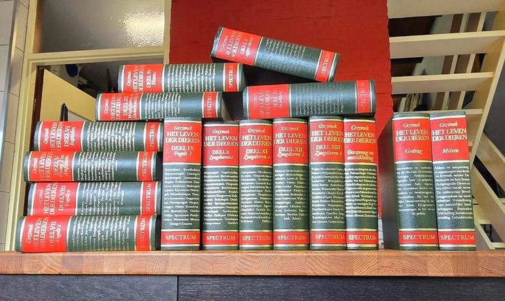 Grzimek – Het Leven der Dieren (16-delige complete set), Boeken, Encyclopedieën, Zo goed als nieuw, Dieren, Ophalen of Verzenden