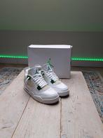 Jordan 4 'metallic green' maat 45, Ophalen of Verzenden, Zo goed als nieuw, Overige kleuren
