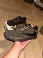 Nike Jordan Travis Scott - Maat 37-46, Kleding | Heren, Schoenen, Ophalen of Verzenden, Nieuw, Zwart, Sneakers of Gympen