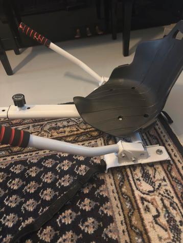 Zitje voor hoverboard beschikbaar voor biedingen