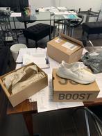 Gloed nieuwe Tripple White Yeezy Boost 350 V2 maat 45 Cream, Ophalen of Verzenden, Nieuw, Wit, Sneakers of Gympen