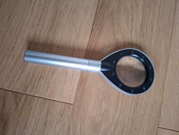 Luxe vergrootglas met licht beschikbaar voor biedingen
