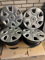 4 originele stalen Renault velgen met wieldoppen, Auto-onderdelen, Banden en Velgen, Ophalen, Gebruikt, 16 inch, Winterbanden