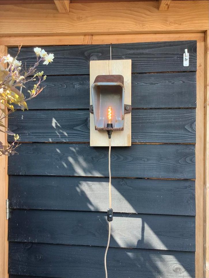 Unieke industriële lampen van gietijzeren drinkbakken, Huis en Inrichting, Lampen | Wandlampen, Gebruikt, Ophalen