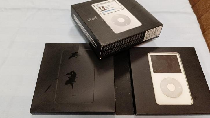 Apple iPod 5e generatie 30 GB – compleet in doos, Audio, Tv en Foto, Mp3-spelers | Apple iPod, Gebruikt, Classic, 20 tot 40 GB