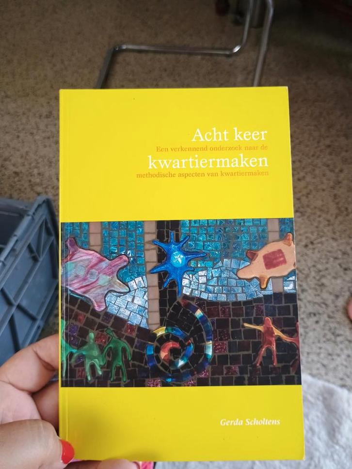 Acht keer kwartiermaken - Gerda Scholtens, Boeken, Politiek en Maatschappij, Zo goed als nieuw, Maatschappij en Samenleving, Nederland