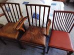 3 stoelen; 2 antieke armstoelen, 1 eetkamerstoel, Ophalen, Gebruikt, Twee, Bruin