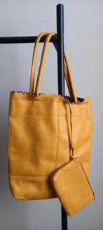 Tas Geel, Ophalen of Verzenden, Zo goed als nieuw, Geel, Schoudertasje