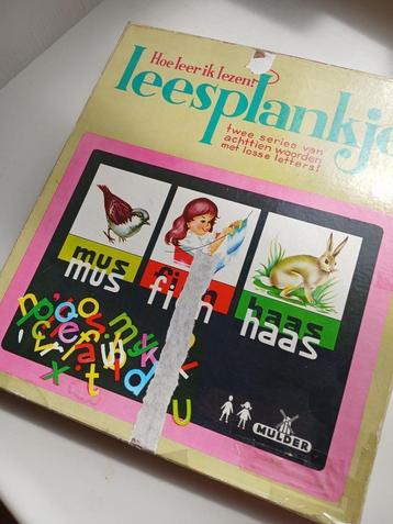 Lesplankjes in dozen beschikbaar voor biedingen