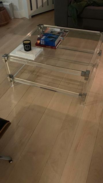 Vintage Lucite salontafel – stijlvol en tijdloos 1.00 x 1.00 beschikbaar voor biedingen