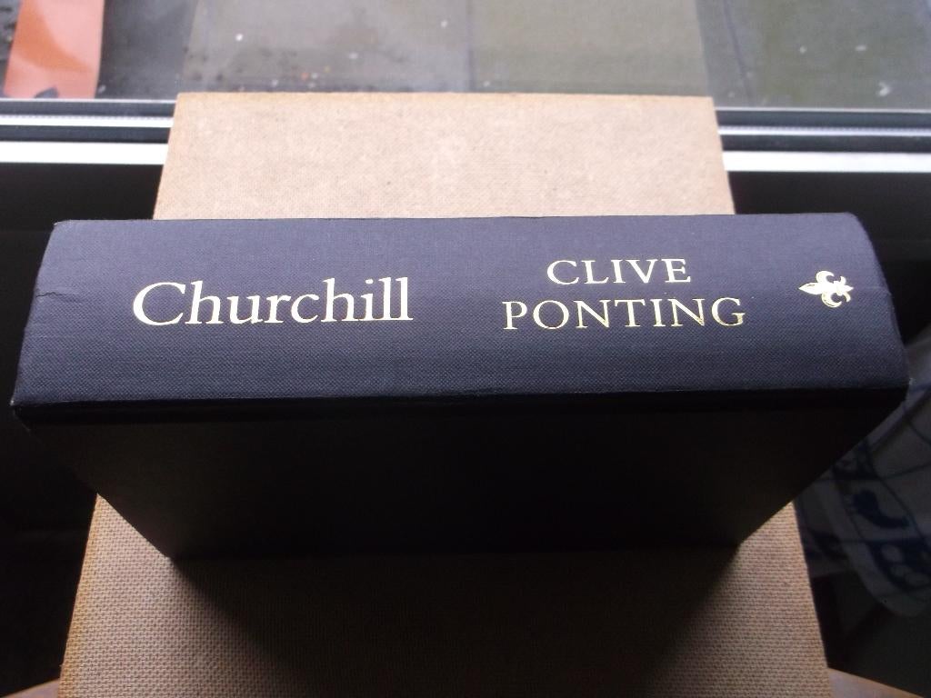 Churchill by Clive Ponting (in English), Ophalen of Verzenden, Zo goed als nieuw