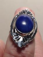zilveren ring met lapis lazuli, Ophalen of Verzenden, Zo goed als nieuw, 17 tot 18, Met edelsteen