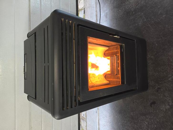 Mcz pelletkachel 6kw, Huis en Inrichting, Kachels, Zo goed als nieuw, Pelletkachel, Overige brandstoffen, Ophalen of Verzenden
