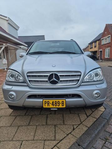 Mercedes-Benz Mercedes 2002 Grijs beschikbaar voor biedingen