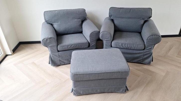 2 Ikea Ektorp fauteuils met voetenbank, Huis en Inrichting, Banken | Voetenbanken en Poefen, Zo goed als nieuw, 75 tot 100 cm