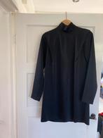 Drykorn jurk zwart mooie details,glanzende stof mt 2, Drykorn, Zwart, Nieuw, Ophalen of Verzenden