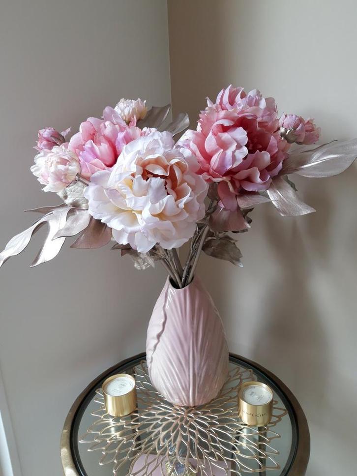 Daan kromhout roze tulp vaas met zijdebloemen maar 20 euro, Huis en Inrichting, Woonaccessoires | Kunstplanten en Kunstbloemen