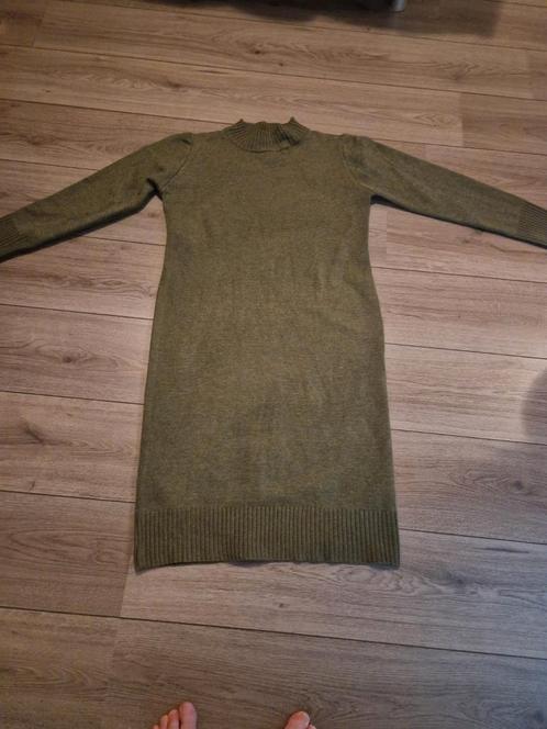 Gebreide jurk maat L, Kleding | Dames, Jurken, Zo goed als nieuw, Maat 42/44 (L), Groen, Knielengte, Ophalen of Verzenden