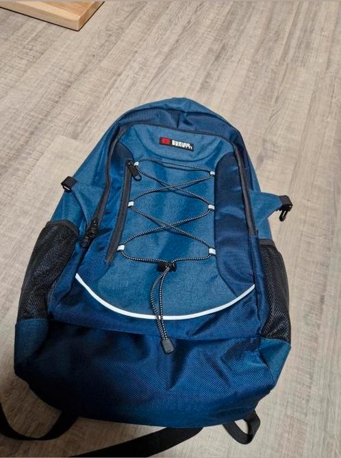 een hele nieuwe rugtas!, Sieraden, Tassen en Uiterlijk, Tassen | Rugtassen, Nieuw, 25 tot 40 cm, Ophalen of Verzenden