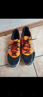 Leuk asics sport schoenen maat 47, Sport en Fitness, Loopsport en Atletiek, Ophalen of Verzenden, Zo goed als nieuw, Asics