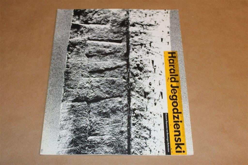 Harald Jegodzienski — Keramische Plastieken — Catalogus 1989, Ophalen of Verzenden, Gelezen