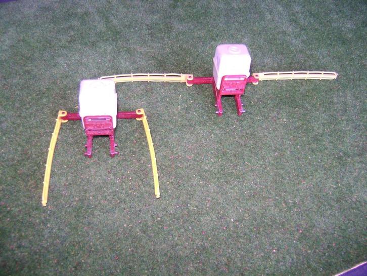 "Crop Spray" veldspuit van Britains nr. 9548, Hobby en Vrije tijd, Modelauto's | 1:32, Zo goed als nieuw, Tractor of Landbouw