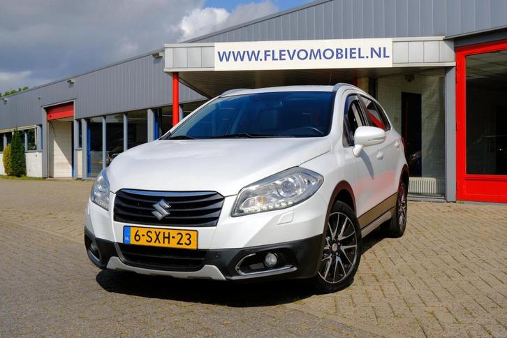 Suzuki SX4 S-Cross 1.6 High Executive Leder|Pano, Auto's, Suzuki, Bedrijf, Te koop, S-Cross, ABS, Airbags, Airconditioning, Boordcomputer