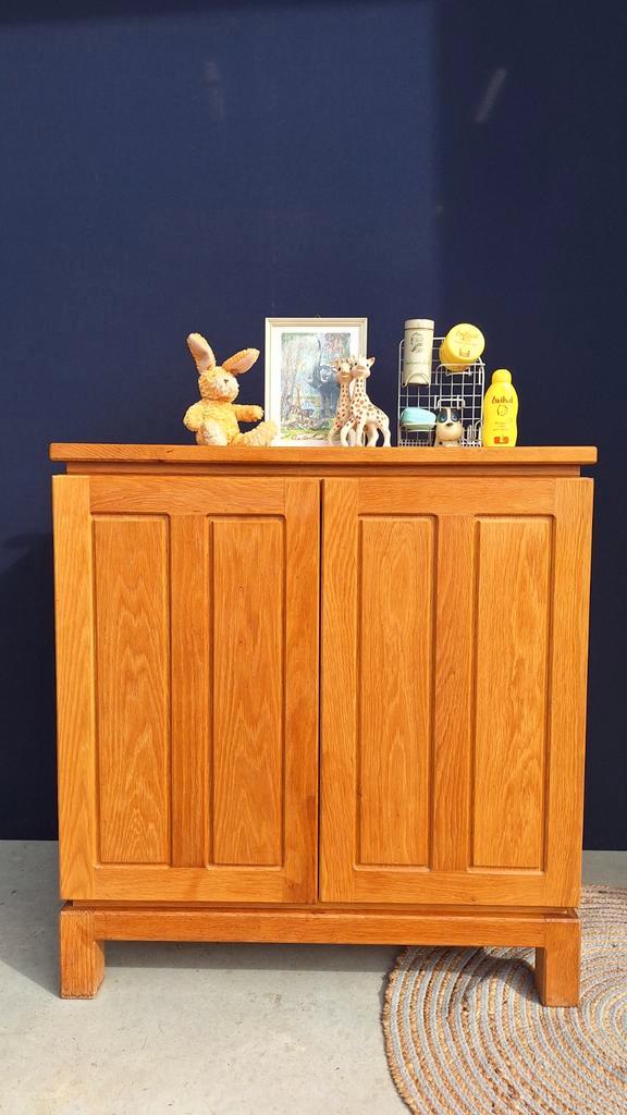 Handgemaakte massief eiken commode, Deense stijl, kast, Kinderen en Baby's, Kinderkamer | Commodes en Kasten, Gebruikt, Commode