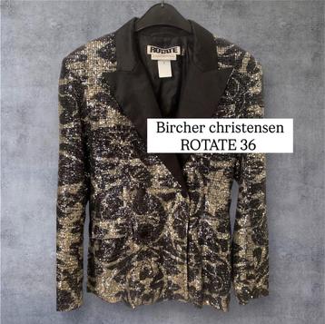 2e hands MERKKLEDING ruim 10.000 stuks beschikbaar voor biedingen