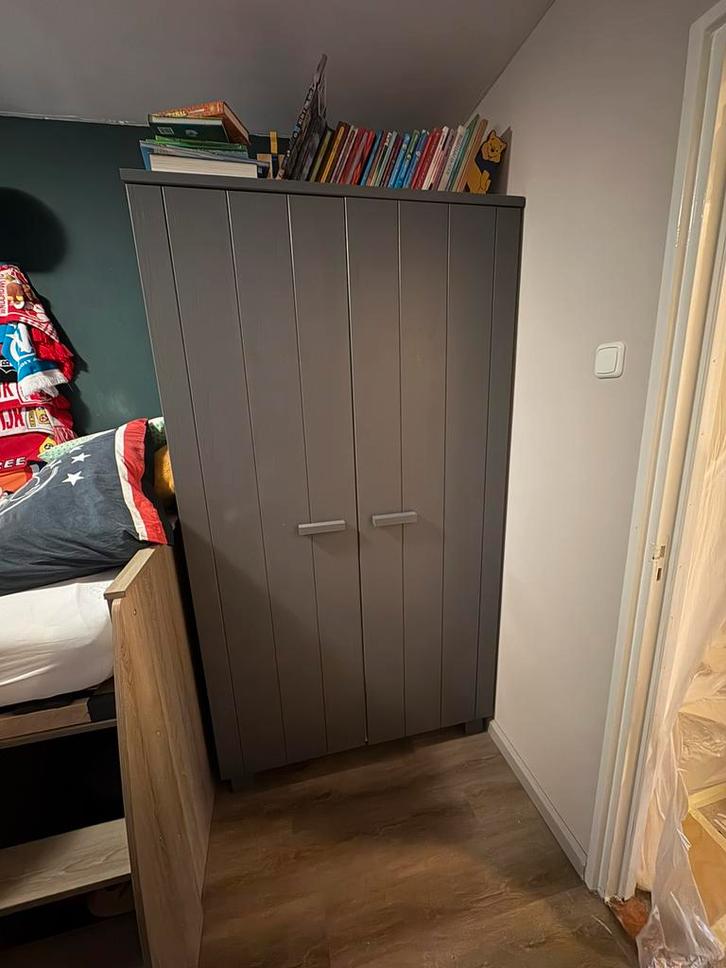 Woood antraciet grijs kledingkast, Huis en Inrichting, Kasten | Kledingkasten, Zo goed als nieuw, 150 tot 200 cm, 100 tot 150 cm