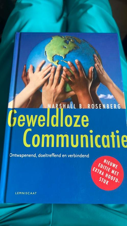 Marshall B. Rosenberg - Geweldloze communicatie, Boeken, Wetenschap, Zo goed als nieuw, Ophalen of Verzenden