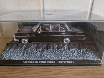 Mercedes benz 250se octopussy james bond  beschikbaar voor biedingen